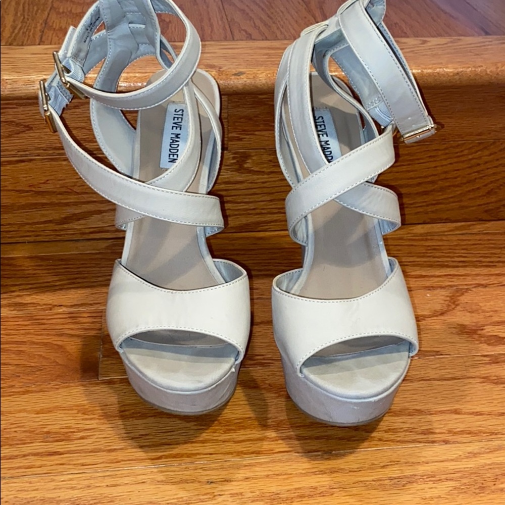 Wedge heels